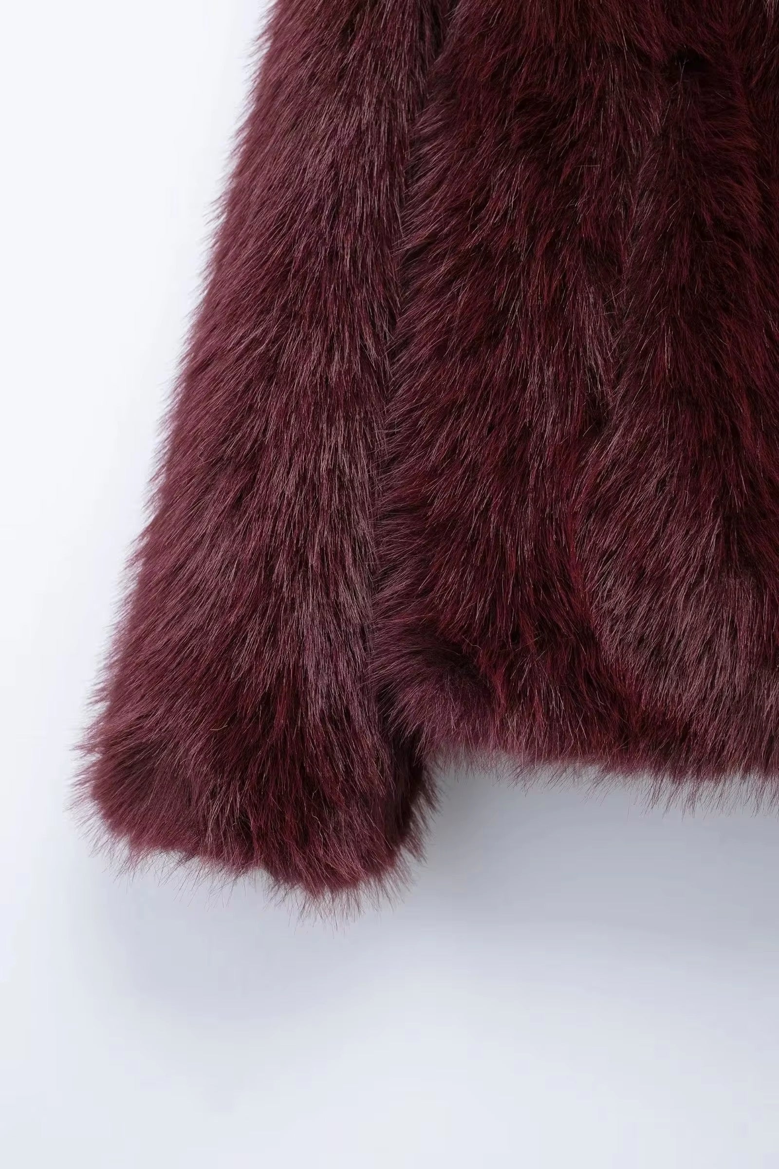 ALICIA – faux fur jacket in various colors