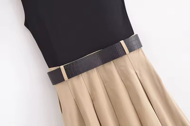 NIVA – Ärmelloses Midikleid mit Gürtel
