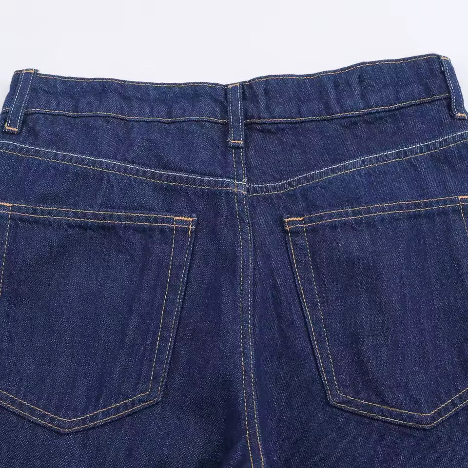 AMIRA – Denim Zweiteiler mit Rüschenbluse & Hose