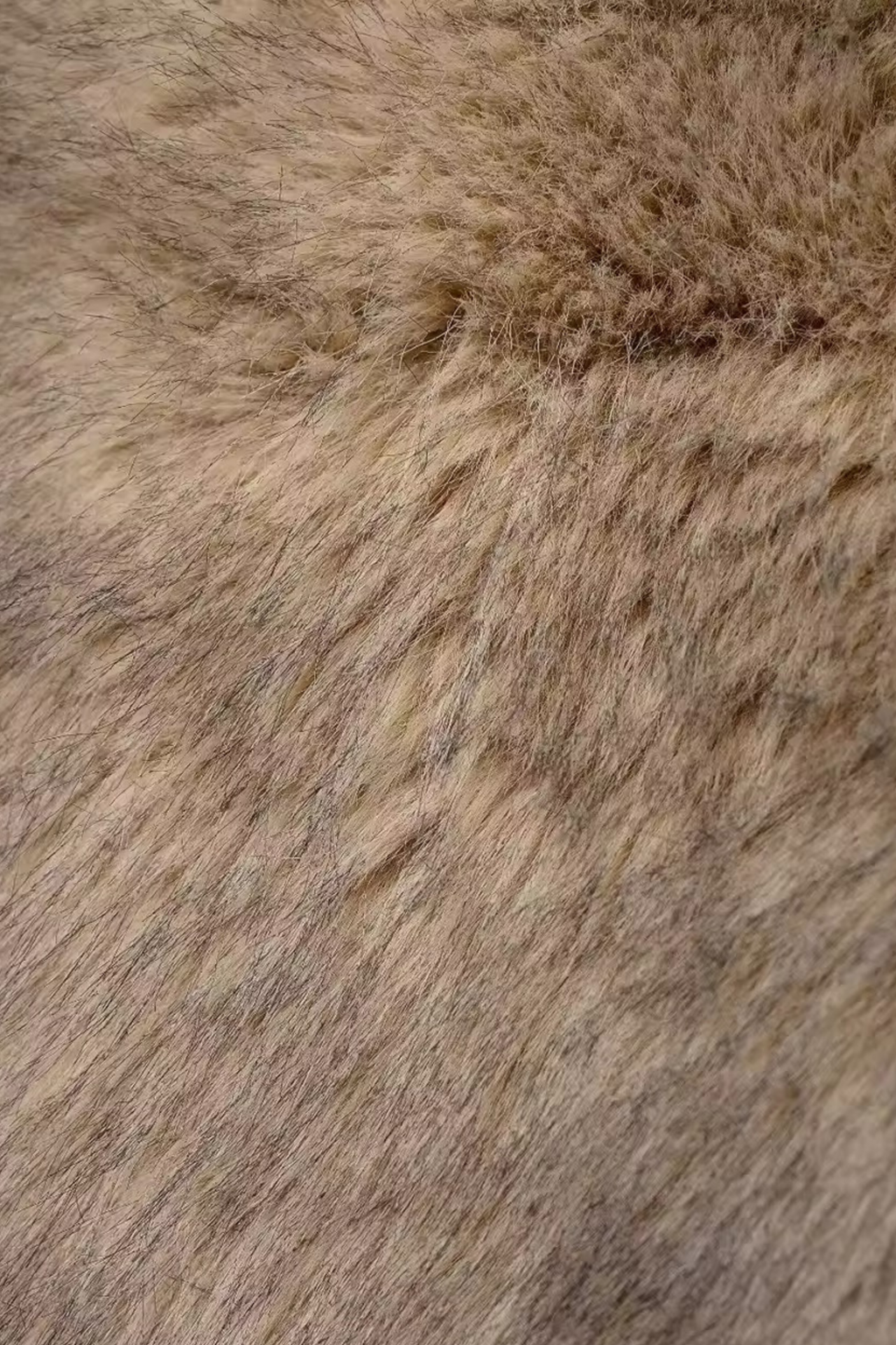 FABIENNE – Sweatshirt in faux fur look