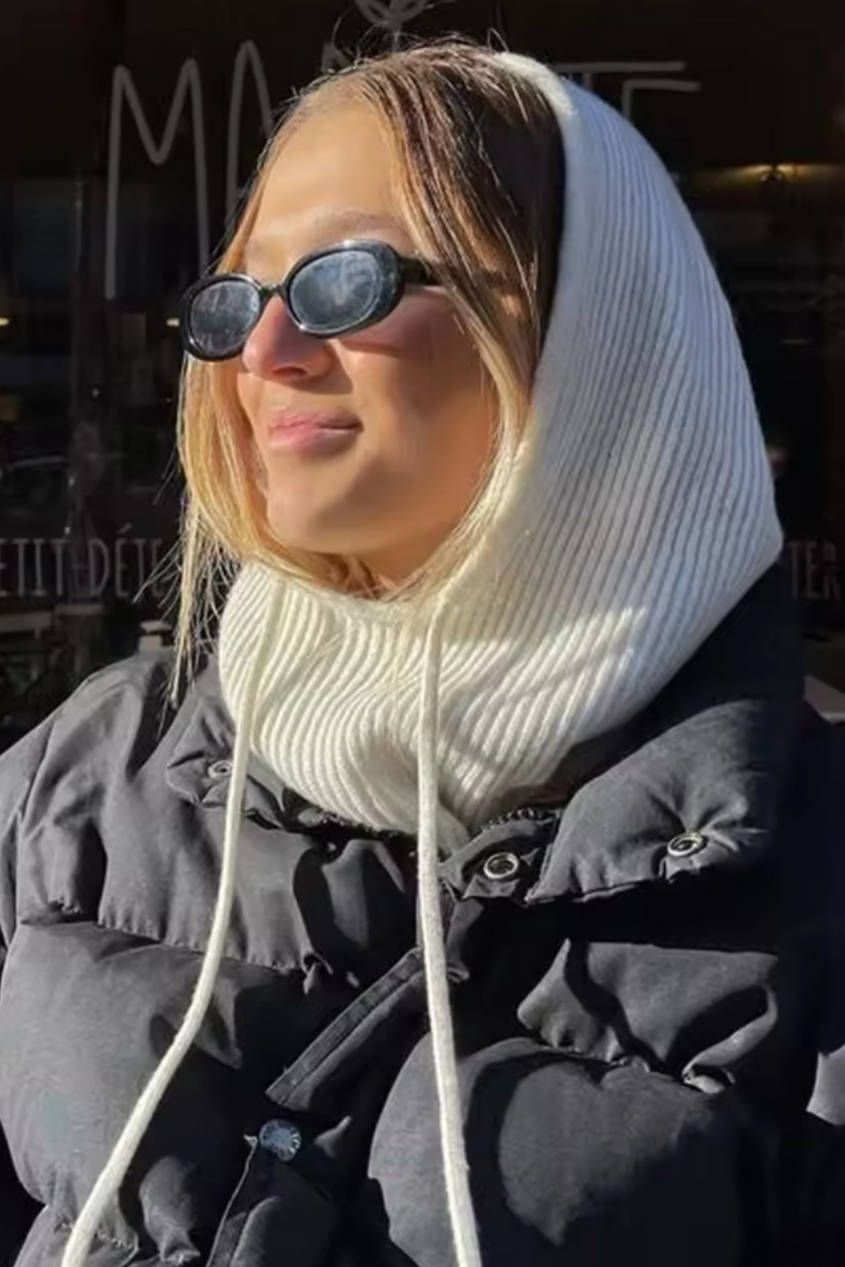 SORRA – 2-in-1 knitted hood for head and neck