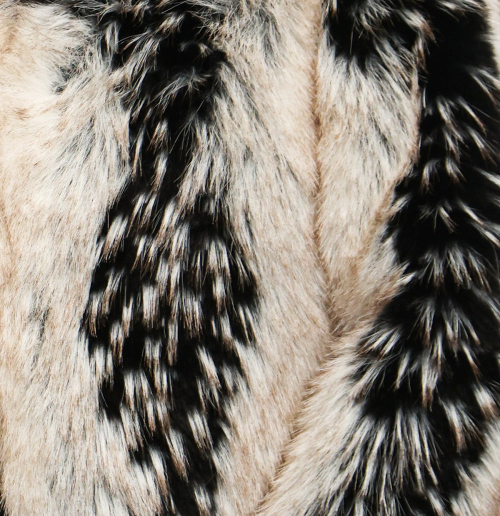 AMELIA - Statement-Kunstfelljacke im Animal-Look