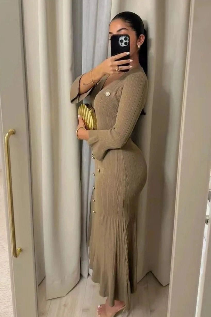 THERESSA – Knitted dress with flare sleeves