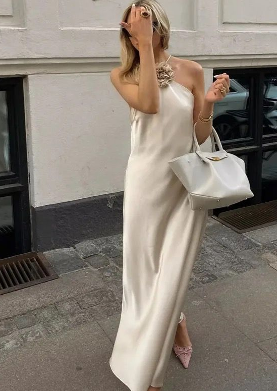 SILKY WILKY - satin dress