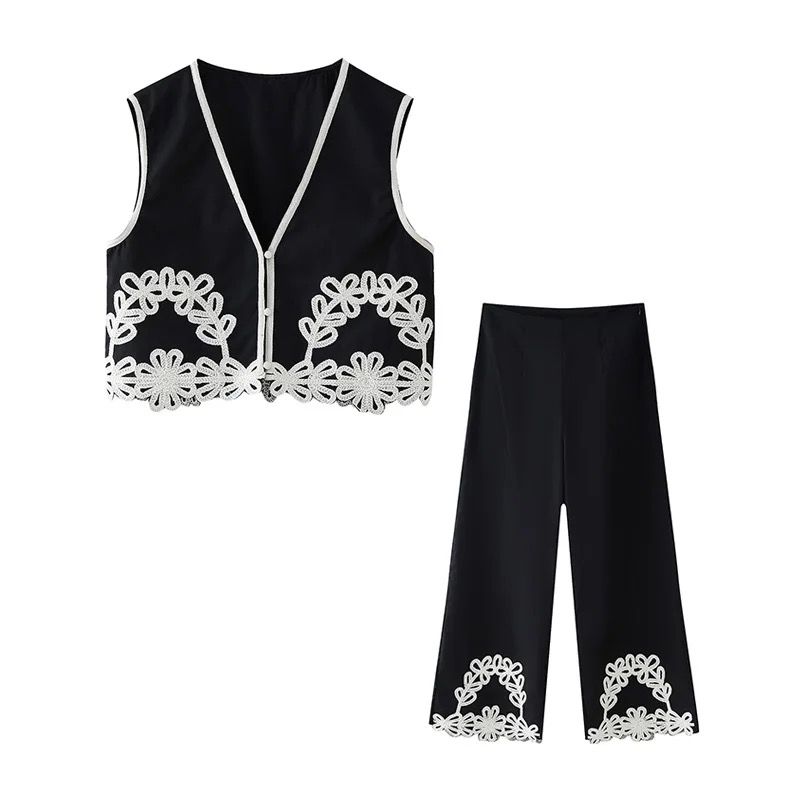 MIREIA - combination option: trousers / skirt / vest - with folklore embroidery